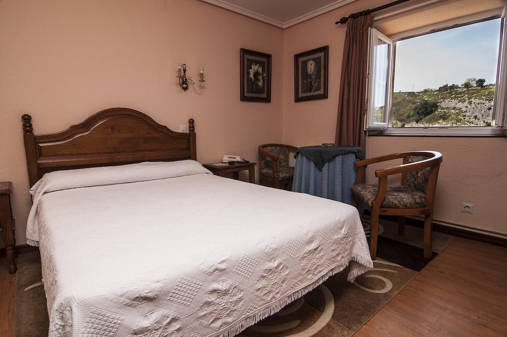 Riodeva Hotel Unquera Room photo