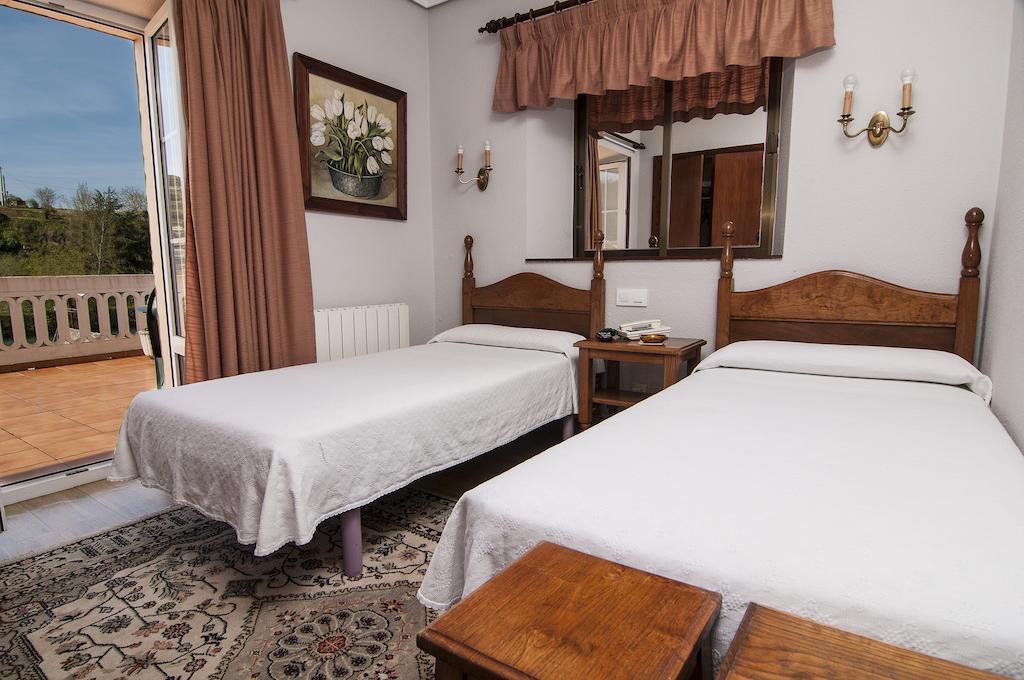 Riodeva Hotel Unquera Room photo